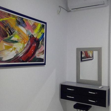 Merry'S Apartment ดูร์เรส ภายนอก รูปภาพ