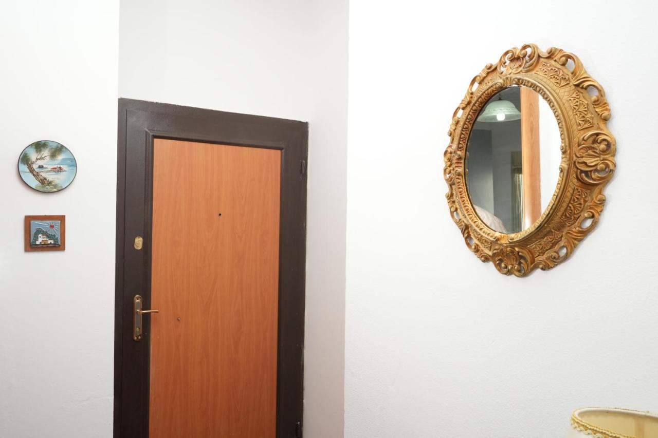 Merry'S Apartment ดูร์เรส ภายนอก รูปภาพ