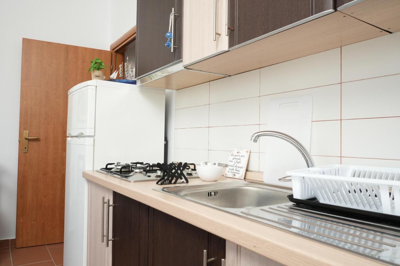 Merry'S Apartment ดูร์เรส ภายนอก รูปภาพ