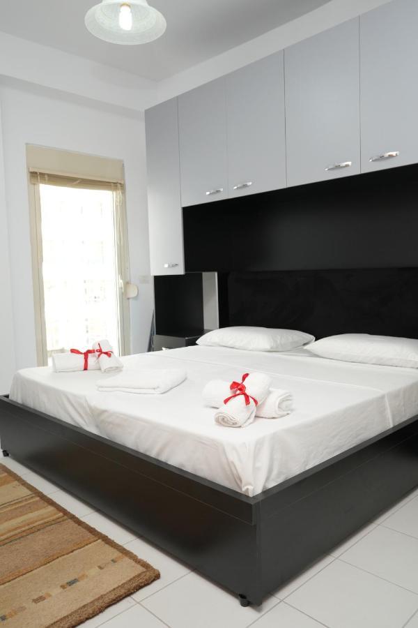 Merry'S Apartment ดูร์เรส ภายนอก รูปภาพ